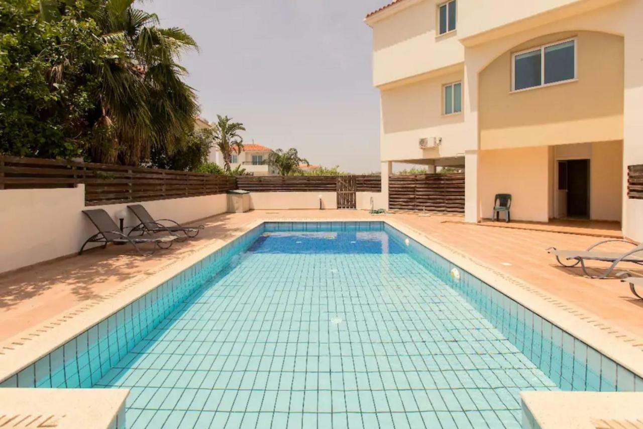 Golden Bay Deluxe Holiday Apartment Protaras Exterior foto